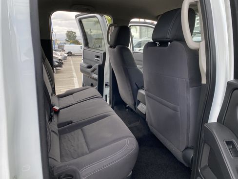 Used 2023 Nissan Frontier SV w/ Graphics Package RWD image 21