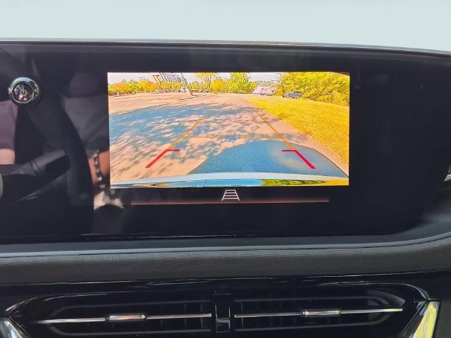 New 2026 Buick Envista Sport Touring w/ Convenience I Package FWD image 18