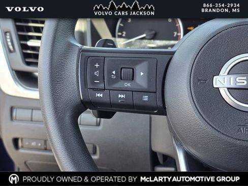 Used 2024 Nissan Rogue SV AWD/4WD image 24