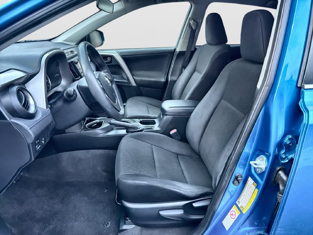 Used 2016 Toyota RAV4 LE FWD image 20