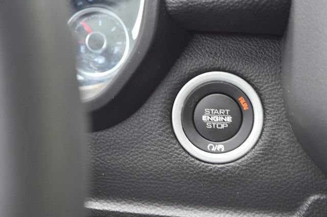 Used 2025 RAM 1500 Laramie AWD/4WD image 27