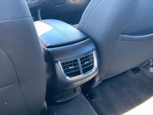 Used 2024 Chevrolet Malibu LT FWD image 32