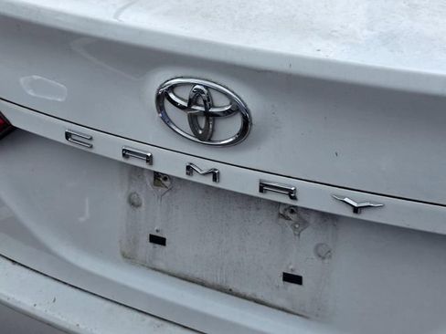 Used 2020 Toyota Camry LE w/ Convenience Package FWD image 15