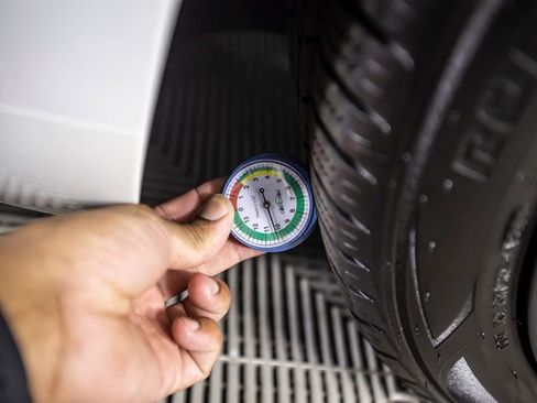 Used 2021 Tesla Model 3 Standard Range Plus image 39