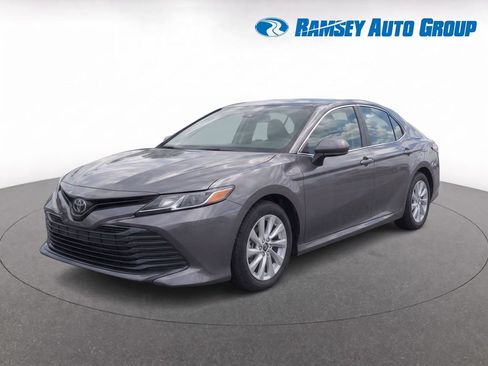 Used 2020 Toyota Camry LE w/ Convenience Package AWD/4WD image 2