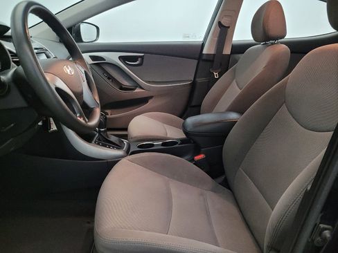 Used 2016 Hyundai Elantra SE image 17