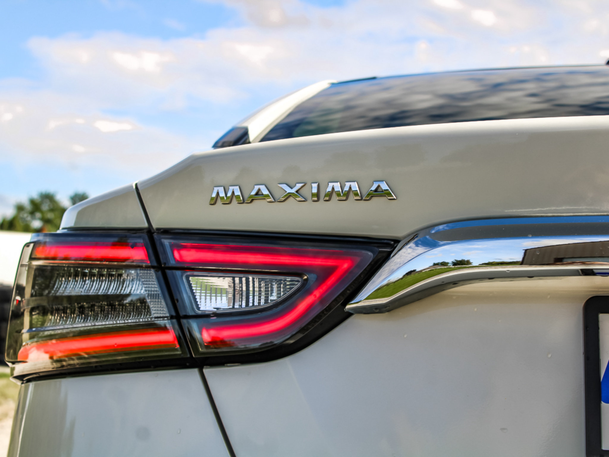 Used 2023 Nissan Maxima Platinum FWD image 14