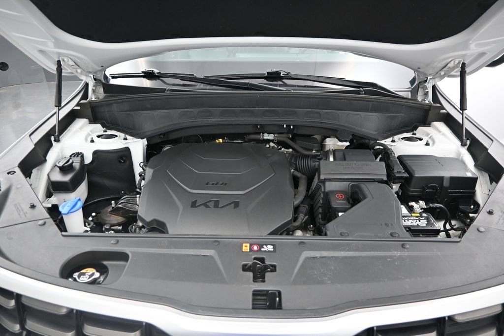 Used 2025 Kia Telluride S AWD/4WD image 15
