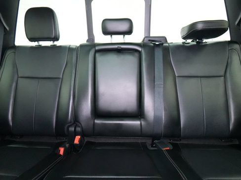 Used 2018 Ford F150 Lariat w/ Equipment Group 502A Luxury AWD/4WD image 21