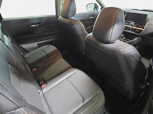 New 2026 Nissan Pathfinder SL w/ Cargo Package FWD image 11