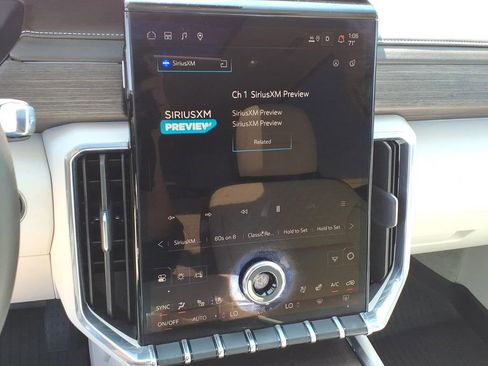 Certified 2025 GMC Acadia Denali w/ Super Cruise Package AWD/4WD image 18