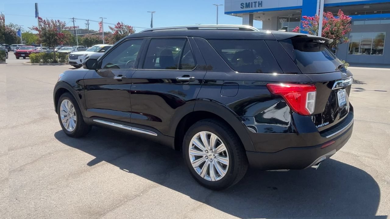 Used 2024 Ford Explorer Limited w/ Equipment Group 301A AWD/4WD image 5