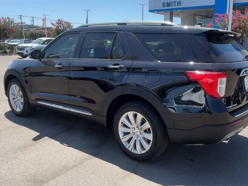 Used 2024 Ford Explorer Limited w/ Equipment Group 301A AWD/4WD image 5