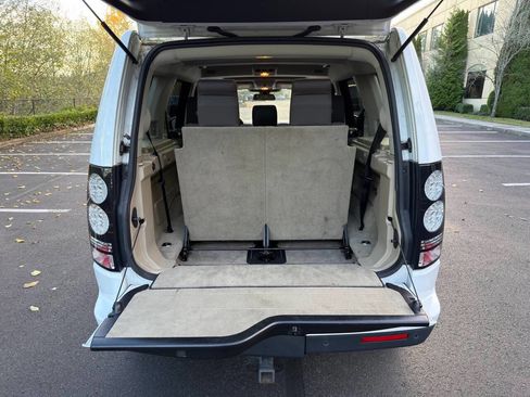Used 2015 Land Rover LR4 HSE LUX image 7