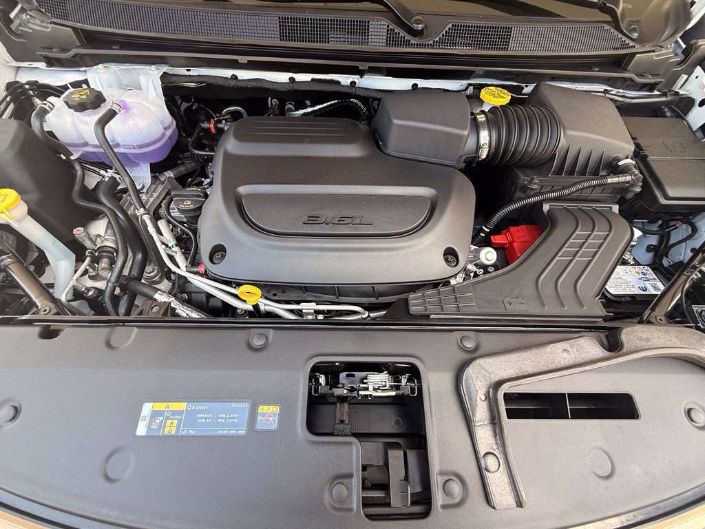 New 2027 Chrysler Pacifica Select FWD image 30