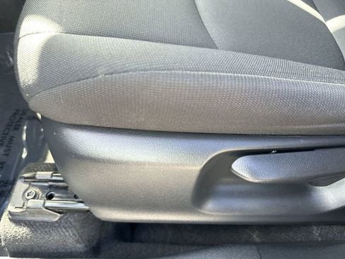 Used 2024 Toyota Corolla Cross LE image 14