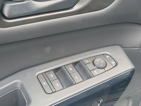 New 2026 Nissan Pathfinder SV FWD image 25