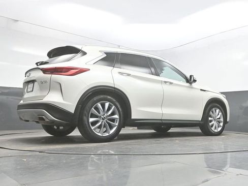 Used 2019 INFINITI QX50 Essential w/ Premium Heat Package image 37