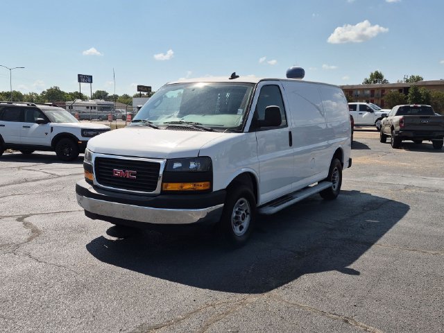 Used 2024 GMC Savana 2500 w/ Driver Convenience Package RWD image 3