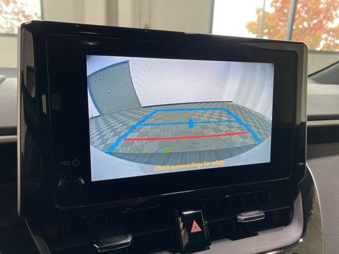 Used 2023 Toyota Corolla SE image 8