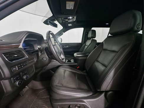Used 2022 Chevrolet Tahoe LT w/ Luxury Package AWD/4WD image 13