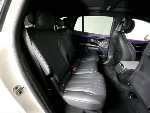 Used 2023 Mercedes-Benz EQS 580 4MATIC SUV image 19