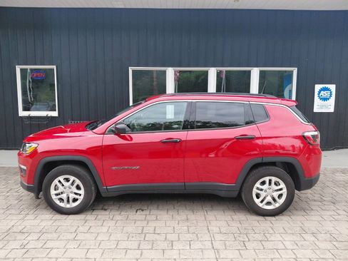 Used 2019 Jeep Compass Sport FWD image 1