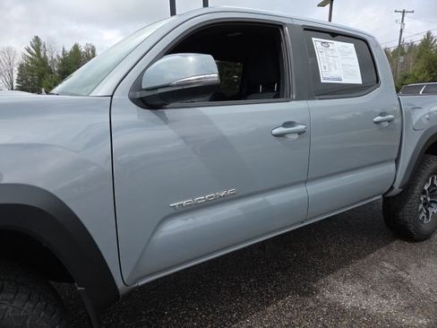 Used 2021 Toyota Tacoma TRD Off-Road image 39