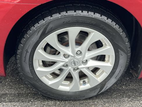 Used 2018 Nissan Sentra SV image 11