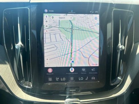 Certified 2025 Volvo XC60 B5 Plus AWD/4WD image 25