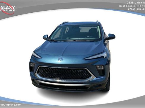 Used 2024 Buick Encore GX Sport Touring AWD/4WD image 2