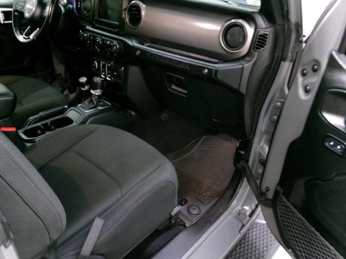 Used 2021 Jeep Wrangler Sport AWD/4WD image 22