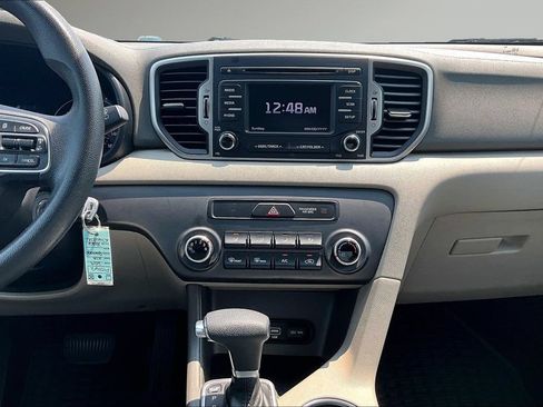 Used 2019 Kia Sportage LX AWD/4WD image 10