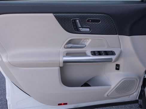 Certified 2025 Mercedes-Benz GLA 250 4MATIC image 14