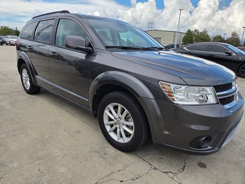 Used 2015 Dodge Journey Crossroad w/ Flexible Seating Group FWD image 5