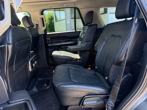Used 2020 Ford Expedition Platinum AWD/4WD image 22