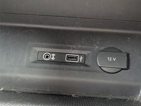 Used 2018 Volkswagen Atlas SEL Premium image 29