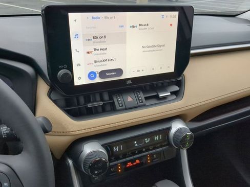 Used 2025 Toyota RAV4 Limited image 12