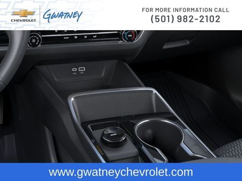 New 2027 Chevrolet Equinox LT w/ LPO, Floor Liner Package FWD image 23