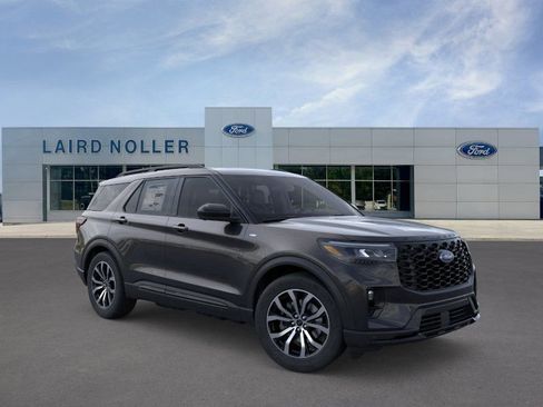 New 2026 Ford Explorer ST-Line AWD/4WD image 7