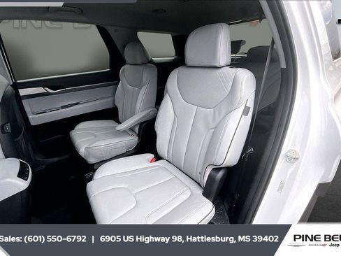 Used 2025 Hyundai Palisade SEL image 19