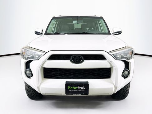 Used 2019 Toyota 4Runner SR5 Premium image 2