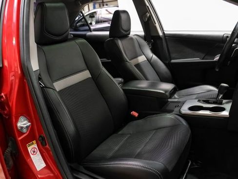Used 2012 Toyota Camry SE image 35