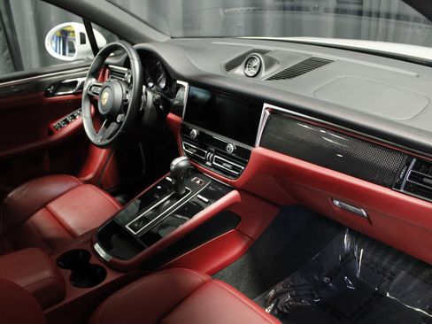 Certified 2024 Porsche Macan GTS w/ Premium Plus Package image 30