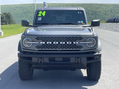 Used 2024 Ford Bronco Badlands AWD/4WD image 9