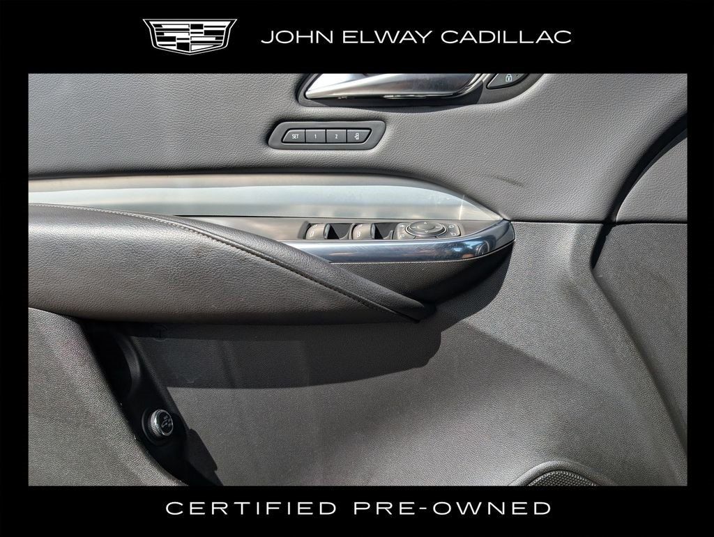 Certified 2023 Cadillac XT4 Premium Luxury w/ Technology Package AWD/4WD image 17