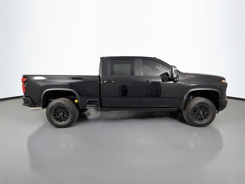Certified 2024 Chevrolet Silverado 2500 ZR2 w/ Technology Package AWD/4WD image 8