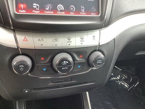 Used 2018 Dodge Journey GT image 34