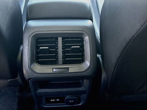 Used 2020 Volkswagen Tiguan SE w/ Panoramic Sunroof Package FWD image 20
