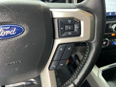 Used 2022 Ford F250 Lariat w/ Lariat Value Package image 36